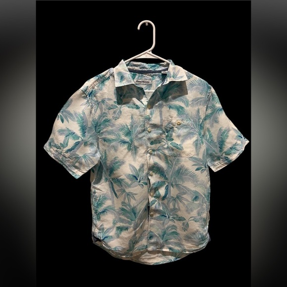 Tommy Bahama Other - Tommy Bahama Men’s Palm Button Down